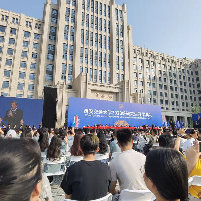 Enrolled at Xi’an Jiaotong University.